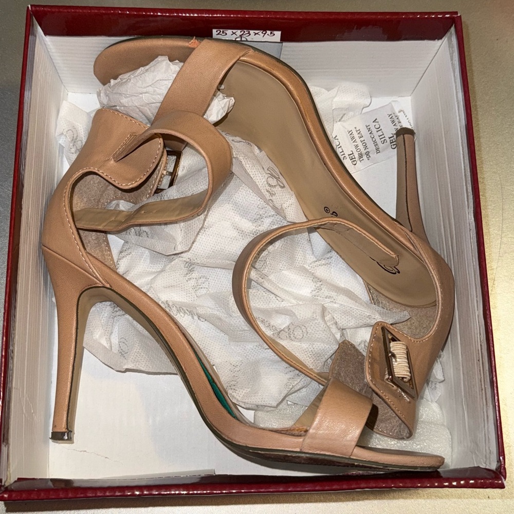Women’s heels
